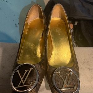 Loui Vuitton Shoes